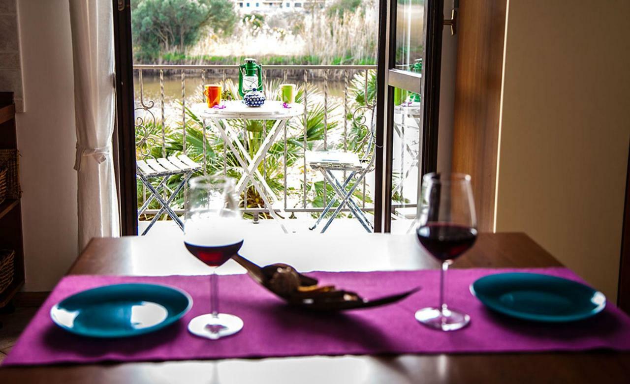 Temo River House Romantic Balcony And Peaceful Retreat In The Heart Of Bosa Bagian luar foto